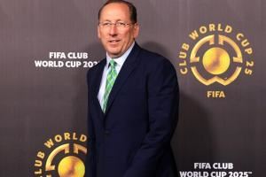 里昂老板透露对谢周三感兴趣：这支俱乐部应该每年争冠