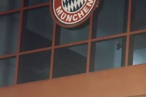 会有转机吗？杰克逊经纪人社媒晒拜仁队徽：最后24小时