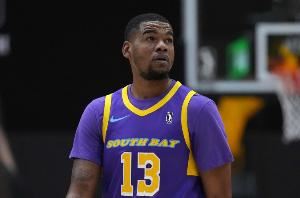 江南的城：山西正接触本赛季G联赛FMVP梅森-琼斯 后者有望登陆CBA