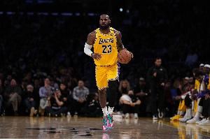 巴克利：我唯一讨厌詹姆斯之处在于 你不说他是GOAT就好像不爱国