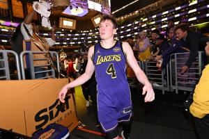 真是菜的稳定！克内克特夏联命中率32.1%/23.7% 季前赛32%/23.5%