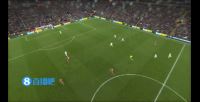 差点又来一个！萨拉赫突破传前点，加克波打门被挡