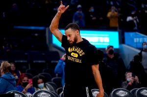 再战8年?拉科布调侃:库里会像汤姆·布雷迪那样打到45岁